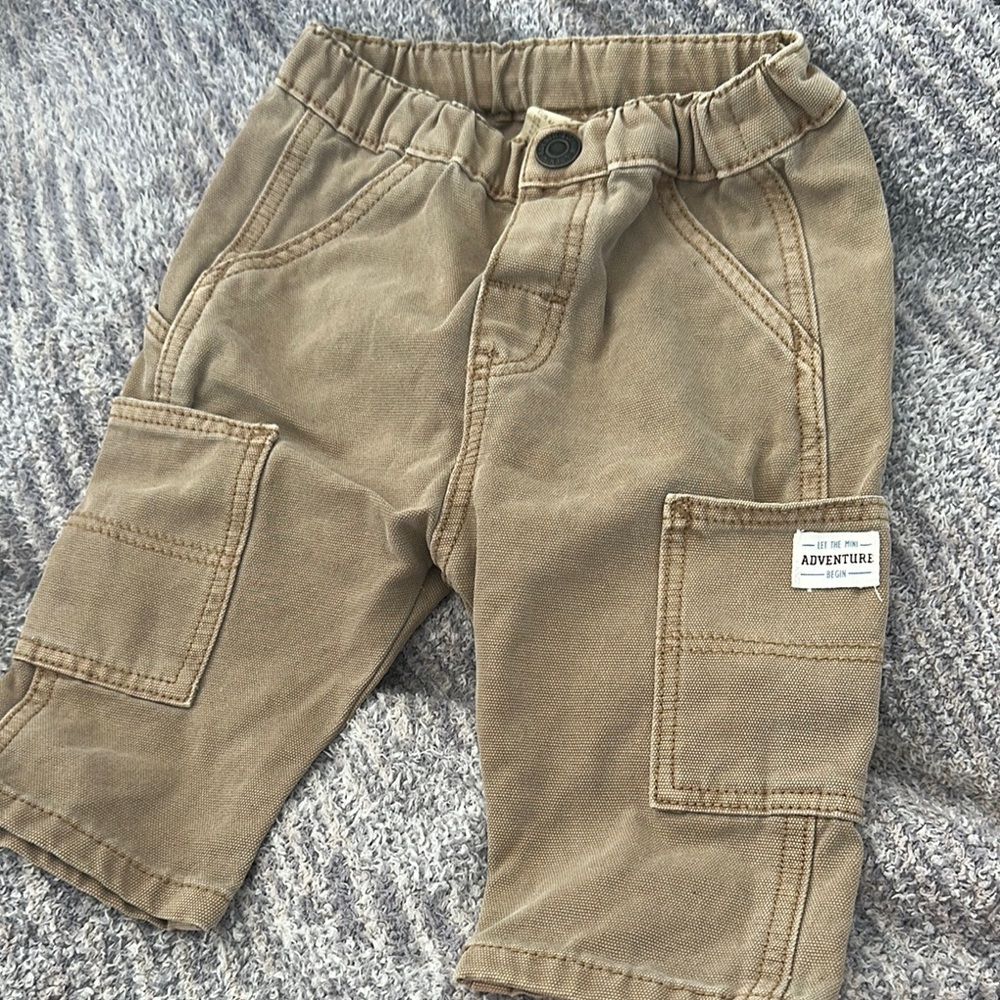 H&M Tan Casual Cargo pants with Elastic Waistband 6 months